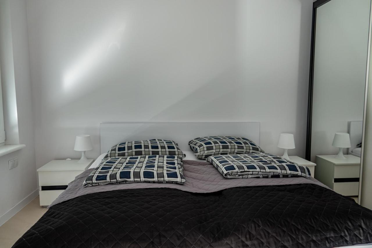 Ferienwohnung Apartament Przy Parku Z Duzym Tarasem ,Prywatny Parking Swinemünde Exterior foto